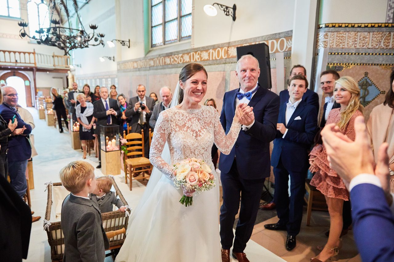 Foto bij het verhaal van Julie-Pascale en Klaas, door huwelijksfotograaf Jorick Michiels