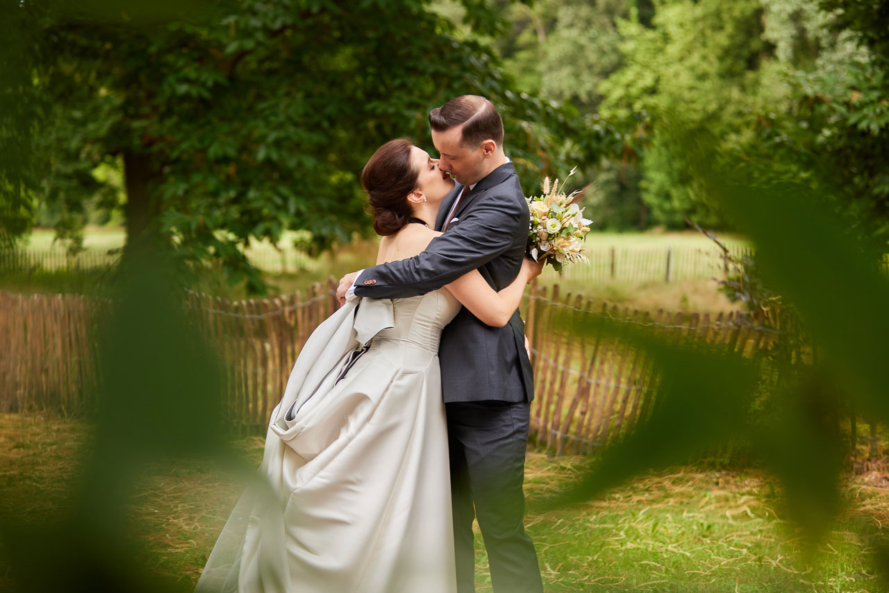 Foto bij het verhaal van Kara en Tim, door huwelijksfotograaf Jorick Michiels