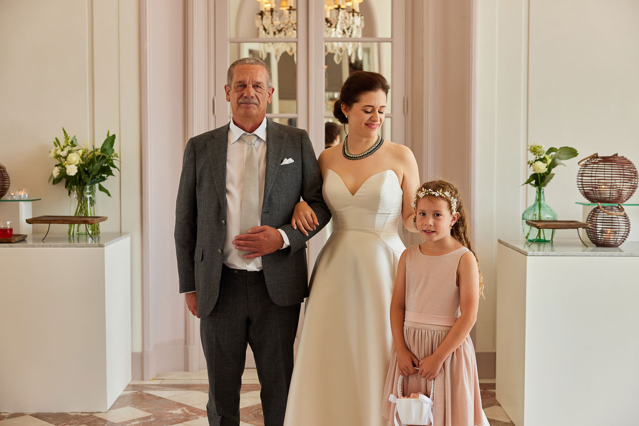Foto bij het verhaal van Kara en Tim, door huwelijksfotograaf Jorick Michiels