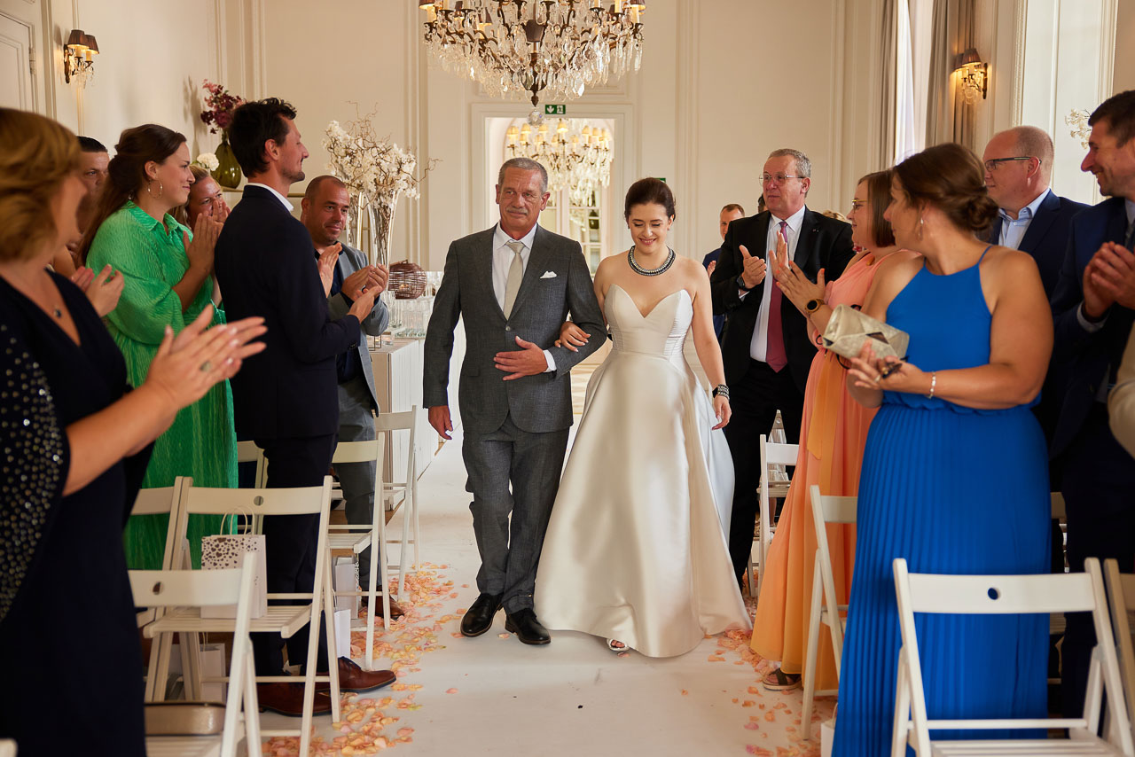 Foto bij het verhaal van Kara en Tim, door huwelijksfotograaf Jorick Michiels