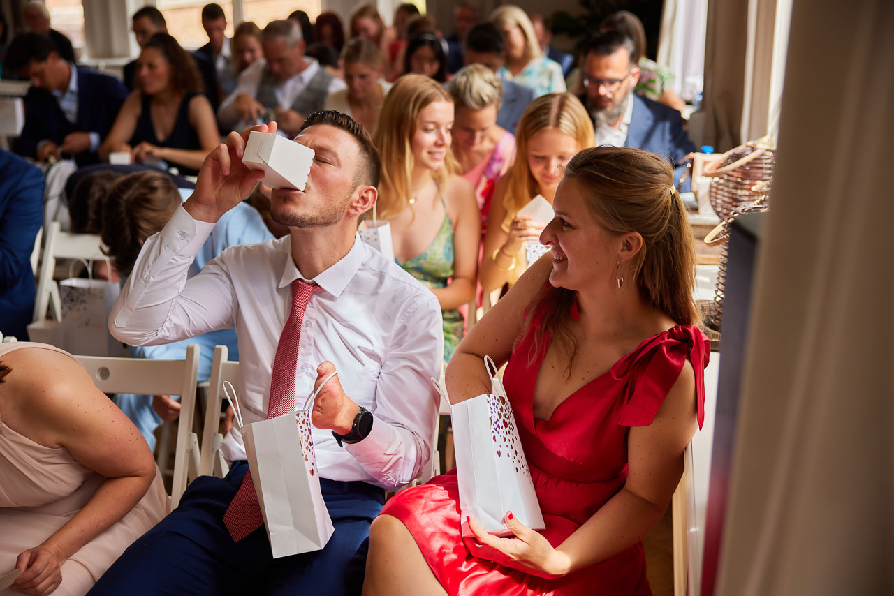Foto bij het verhaal van Kara en Tim, door huwelijksfotograaf Jorick Michiels