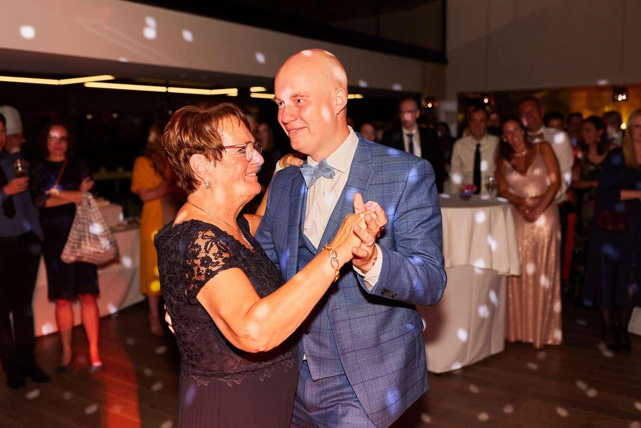 Foto bij het verhaal van Valérie en Wim, door huwelijksfotograaf Jorick Michiels
