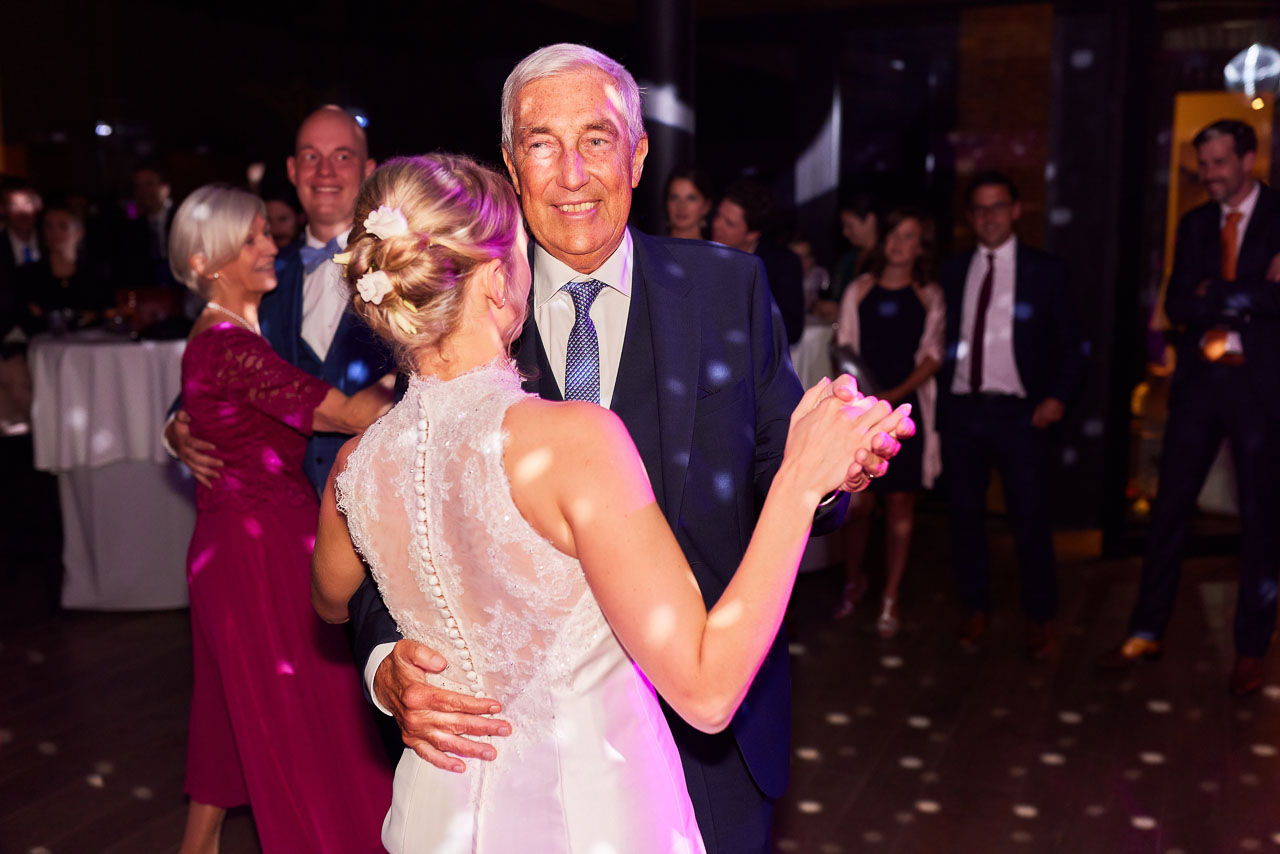 Foto bij het verhaal van Valérie en Wim, door huwelijksfotograaf Jorick Michiels